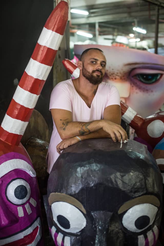 Leandro ist künstlerischer Leiter der Sambaschule „Mangueira“. Das ist der wichtigste Job im Karnevalssport.